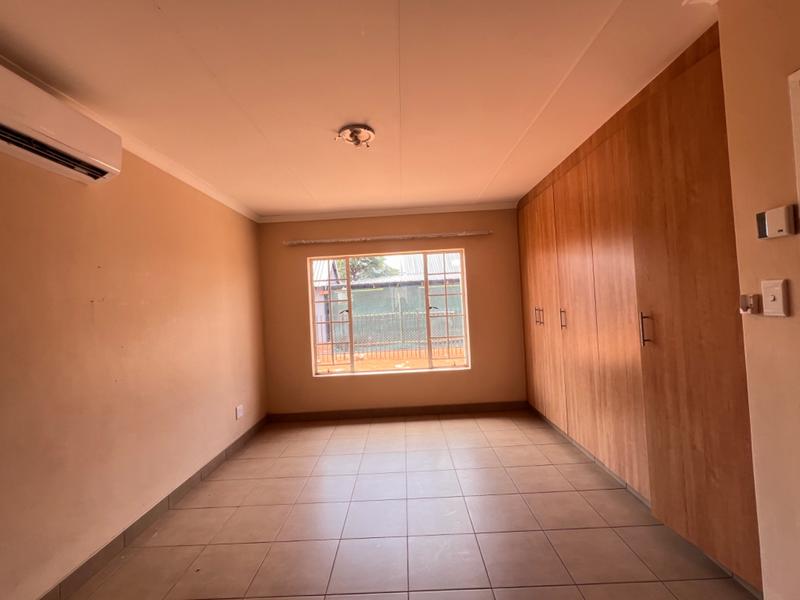 To Let 3 Bedroom Property for Rent in Kathu Northern Cape